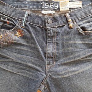 Gap 1969 Collection Blue denim jean with embellishments beads Women's 33 waist